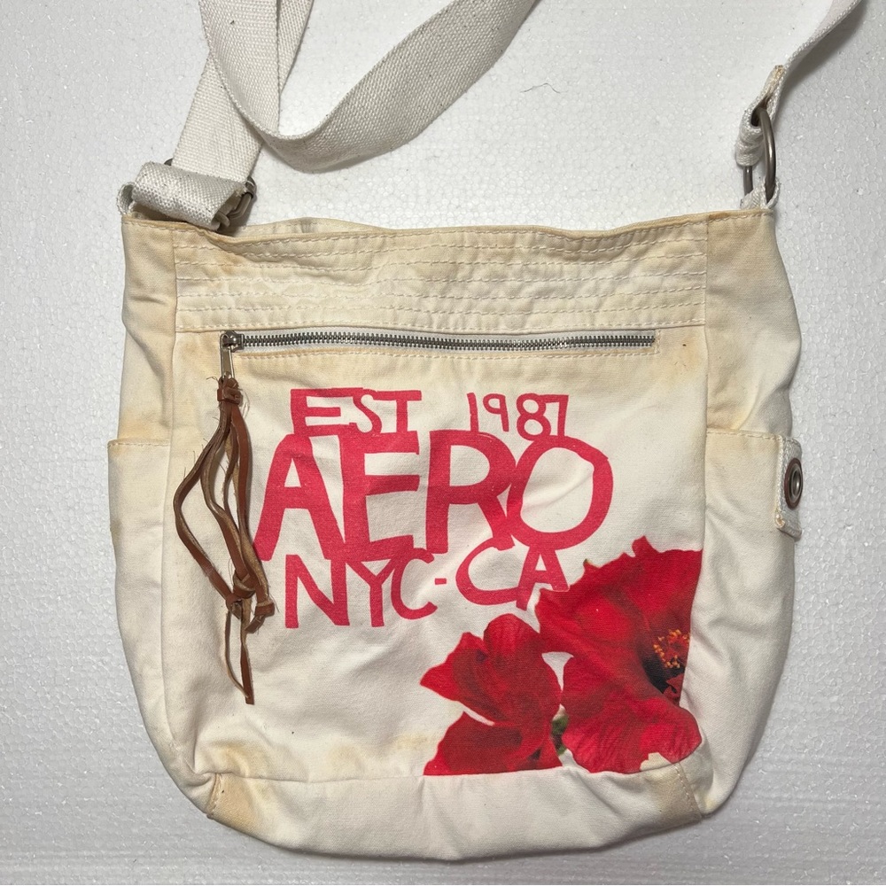 👑 2/$20 👑 Aeropostale White Crossbody Bag